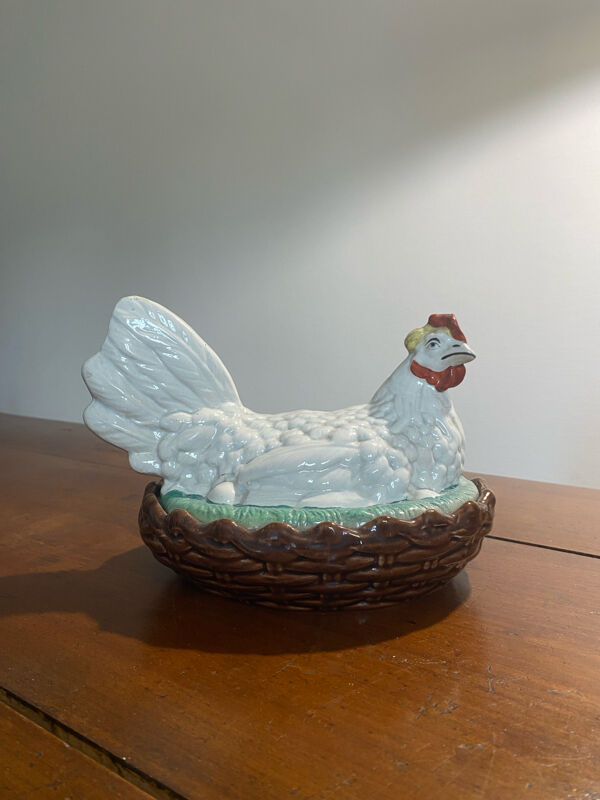 Boîte poule barbotine