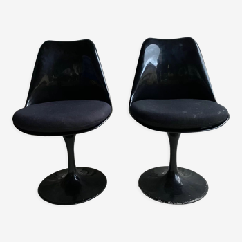 Pair of black Tulip chairs