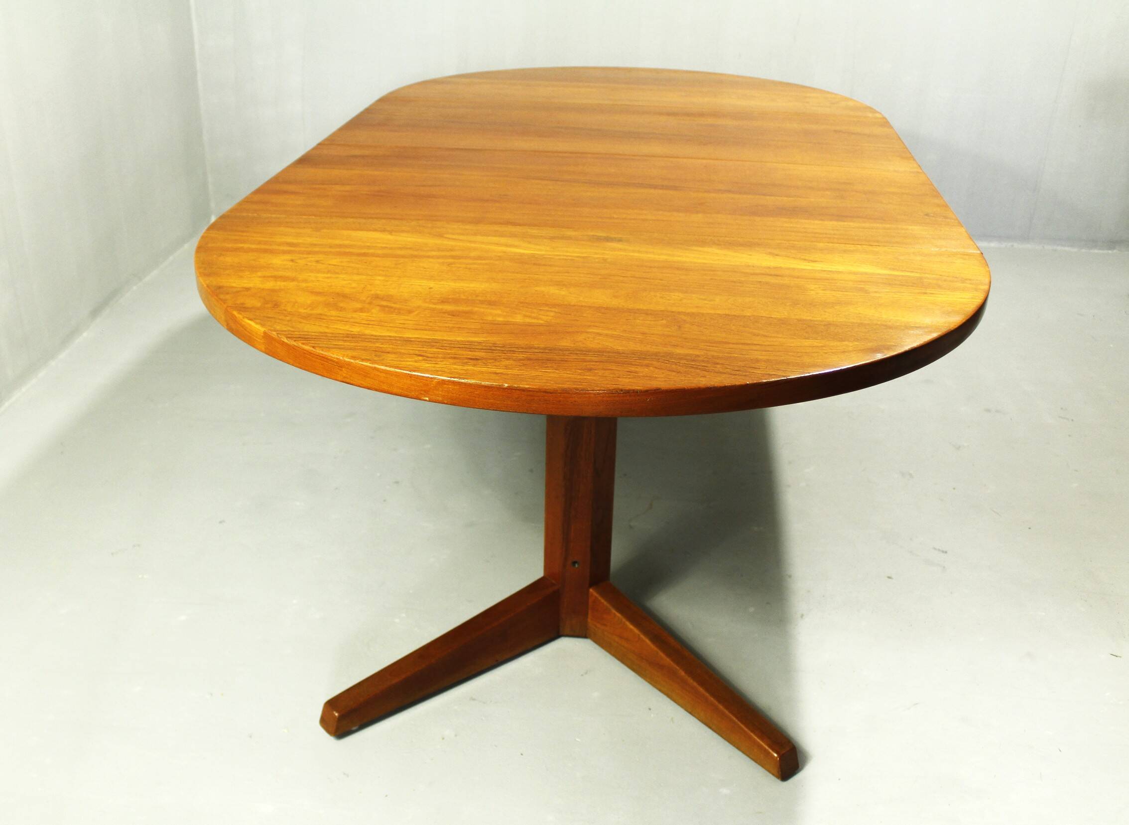 Table à manger extensible danoise en teck, années 1980