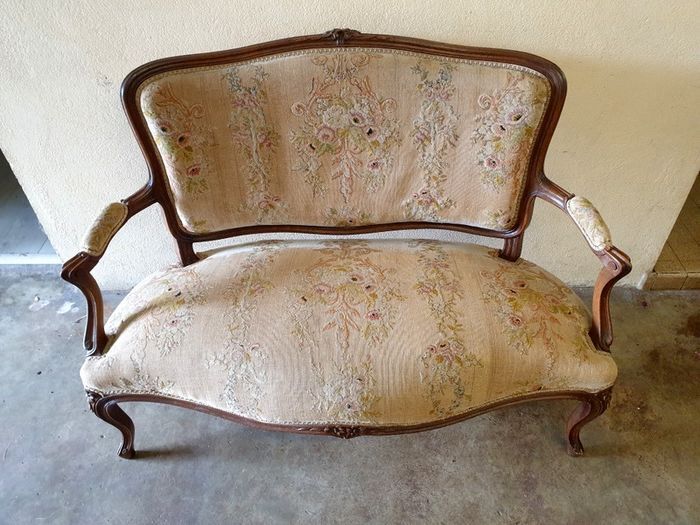 Louis XV style sofa bench in molded and carved wood - nineteenth century