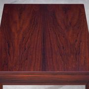 Table d'appoint avec tiroir en palissandre par Severin Hansen pour Haslev Møbelsnedkeri, années 1950.