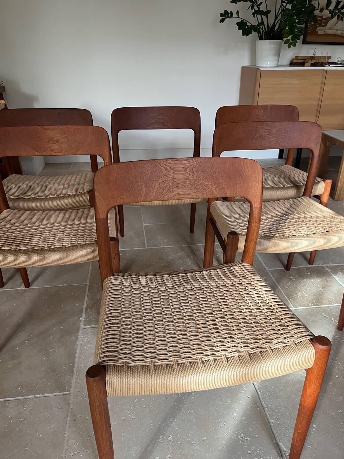 Lot de 6 chaises Niels Otto Moller n° 75 en teck