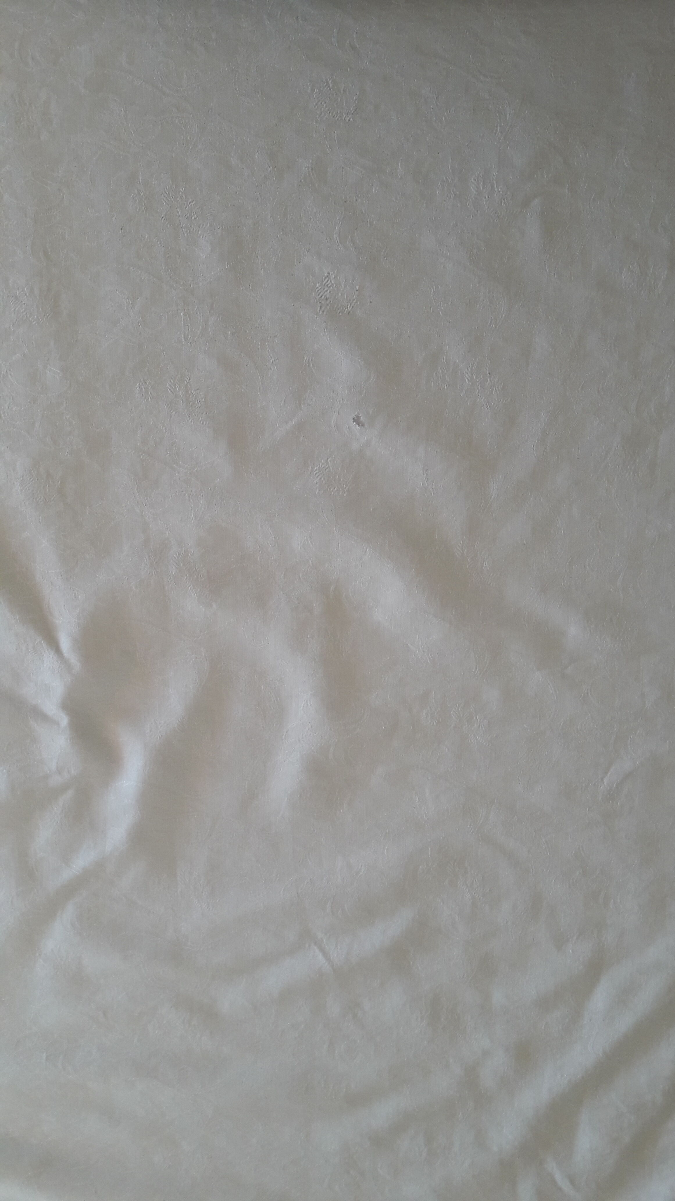 Old quilt cover White cotton damask fabrics