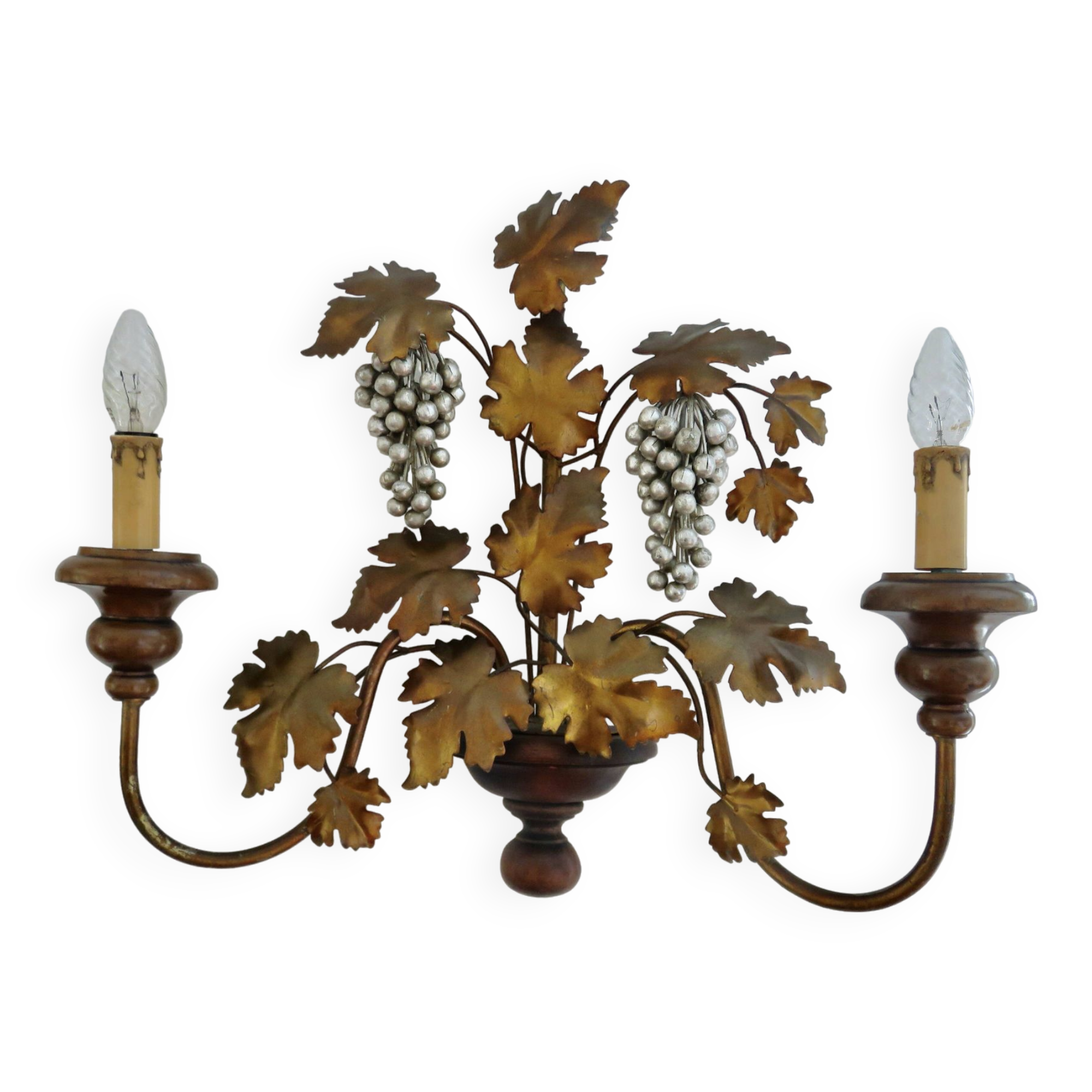 Florentine “grape” wall lamp Italy, 1940 - 1950