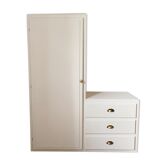 Asymmetrical cabinet