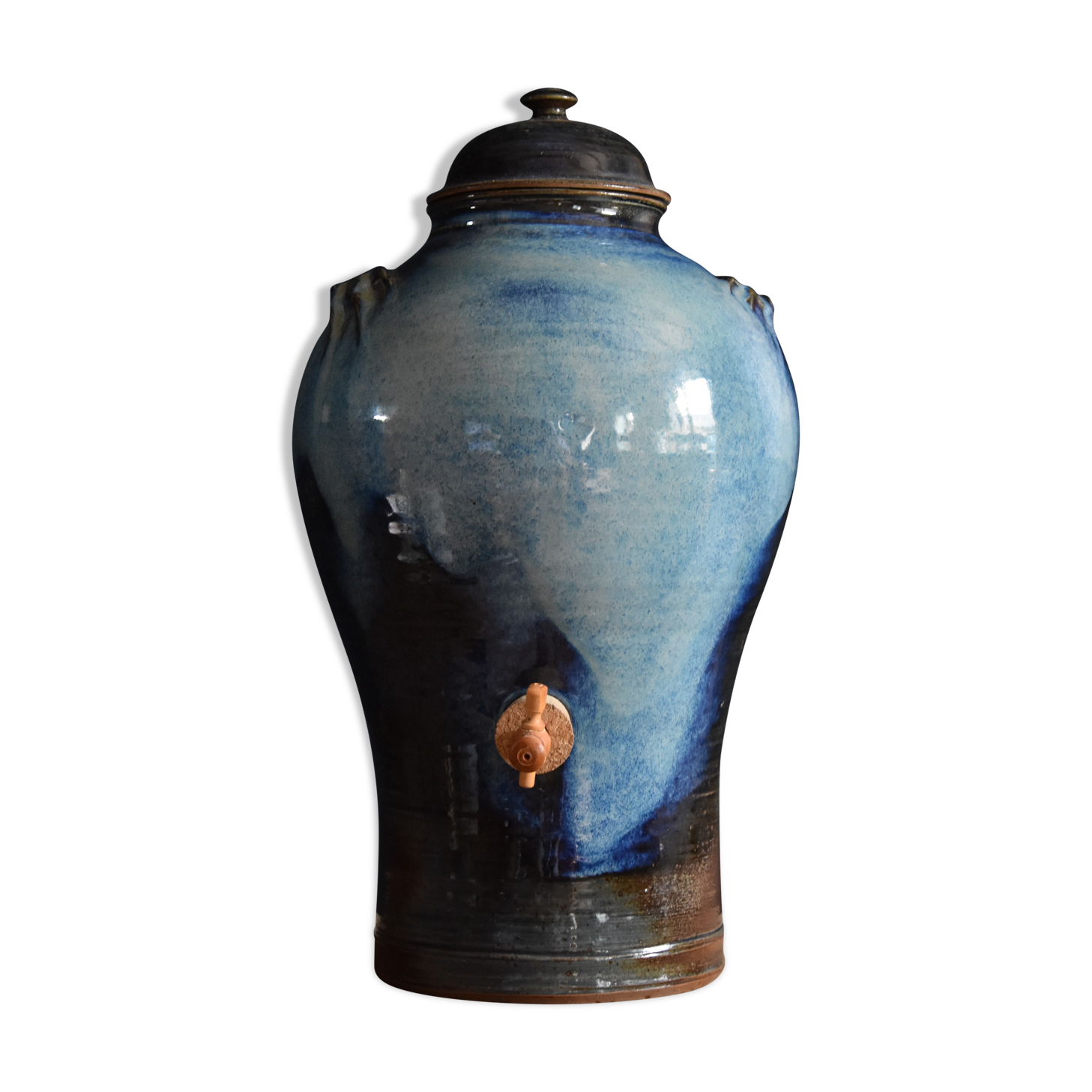 Vinegar maker in blue flamed sandstone