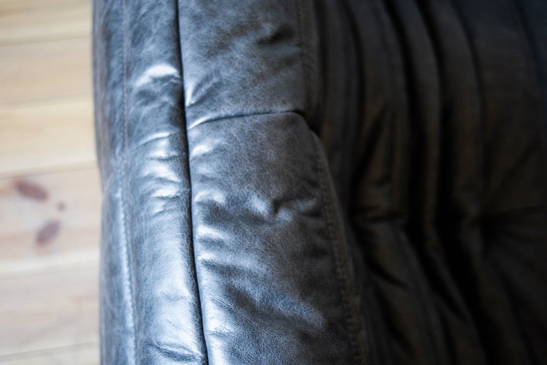 Black leather 3-seat Togo sofa attributed to Michel Ducaroy for Ligne Roset