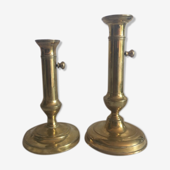 Set of 2 brass adjustable candleholders