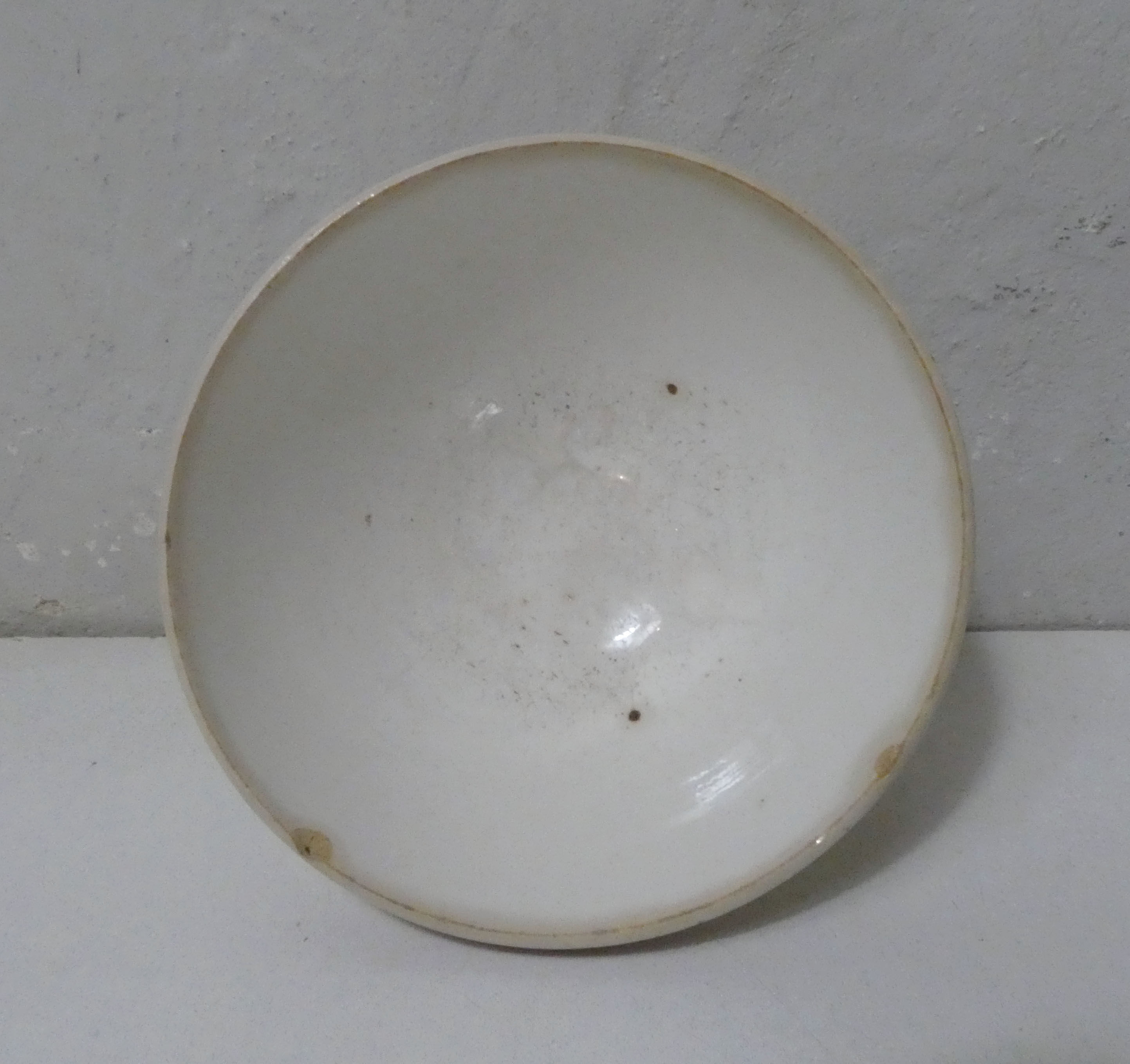 Old bowl digoin domino