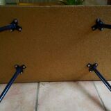 Table low feet compass