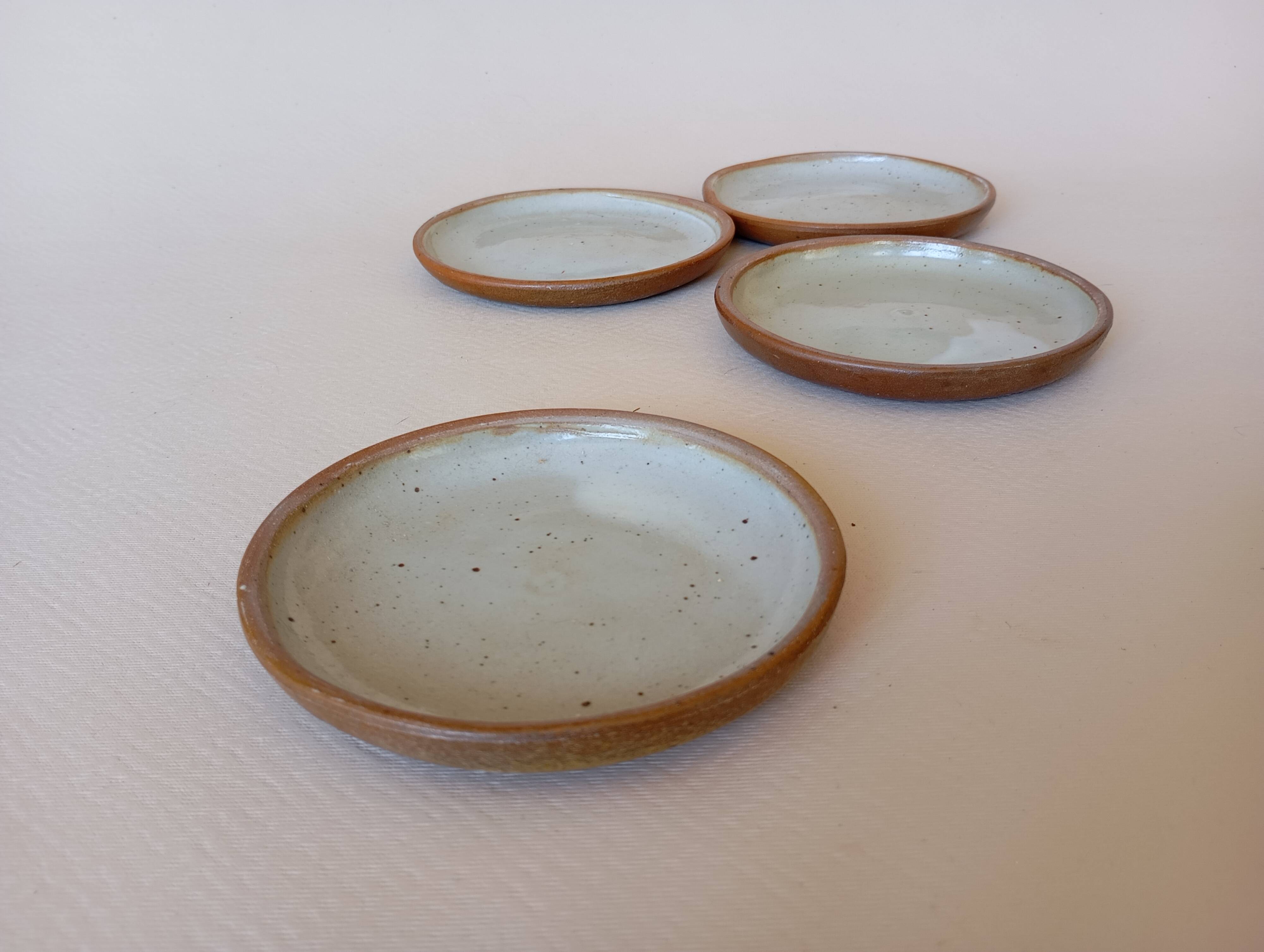 4 grey stoneware tapas plates