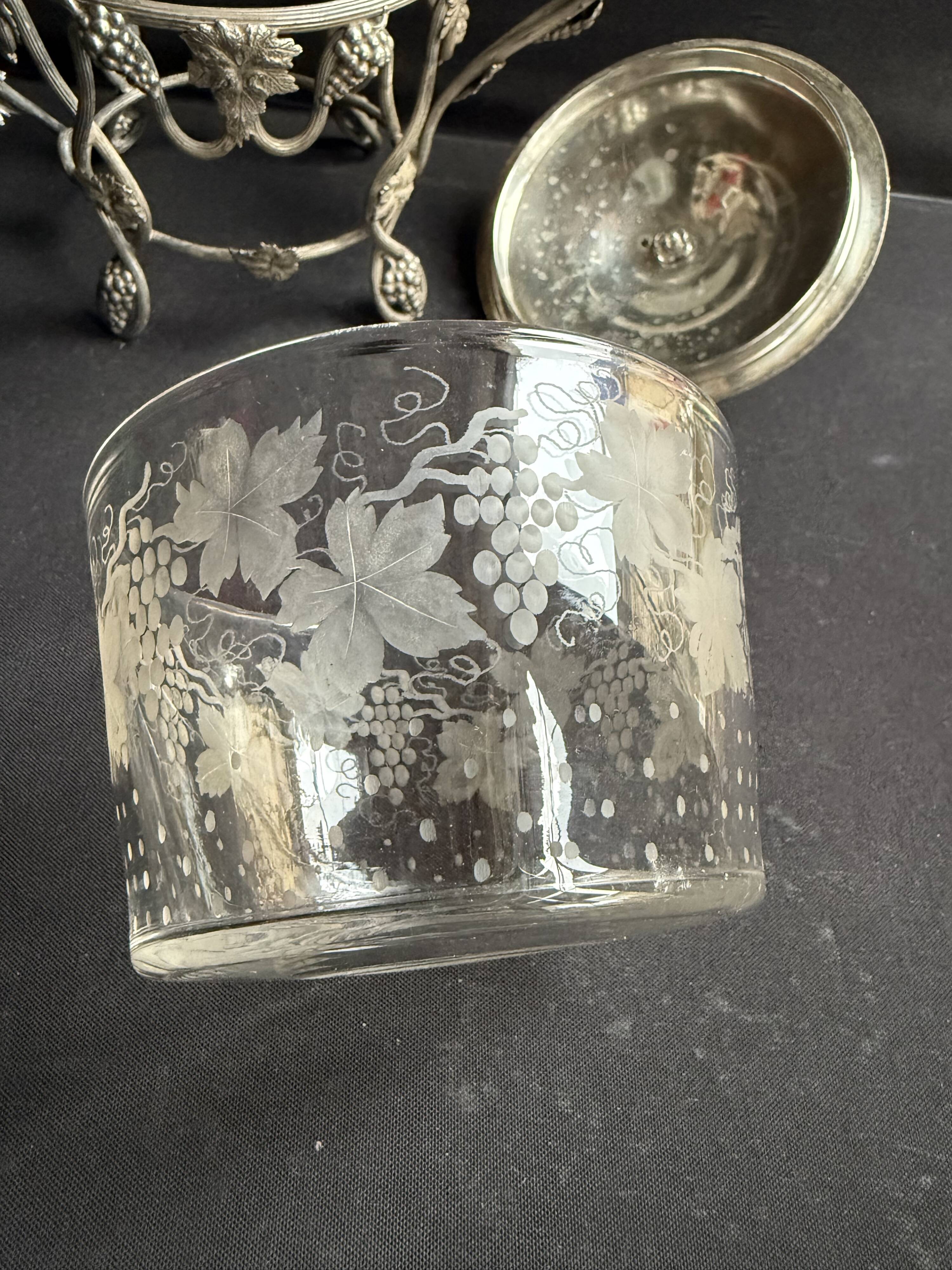 Sugar bowl/Candy bowl – Engraved crystal and silver metal