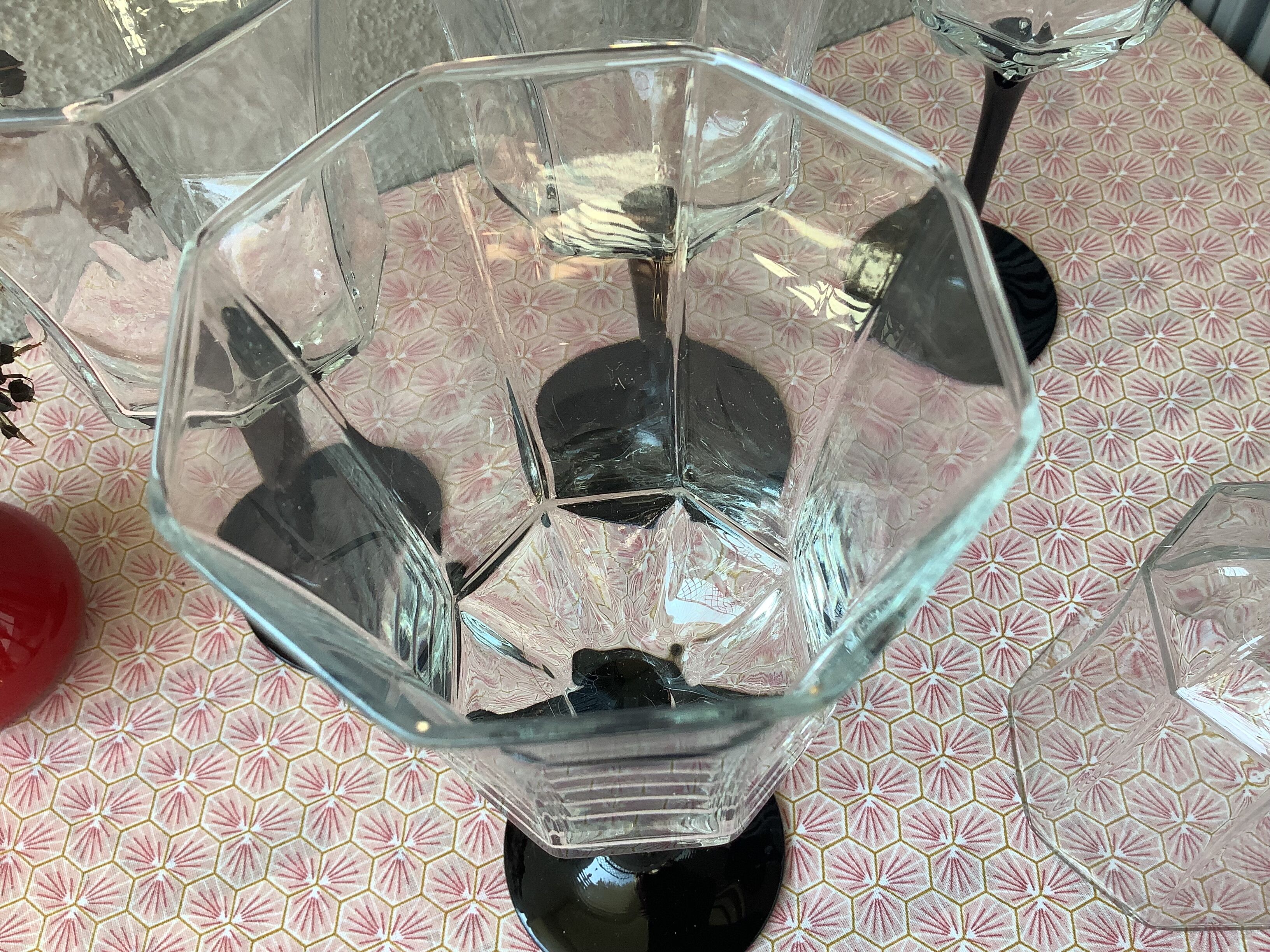 Verres Luminarc Octime à pied noir style art déco