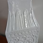 Art Deco lamp base in ceramic from around 1930 – relief floral decoration.
