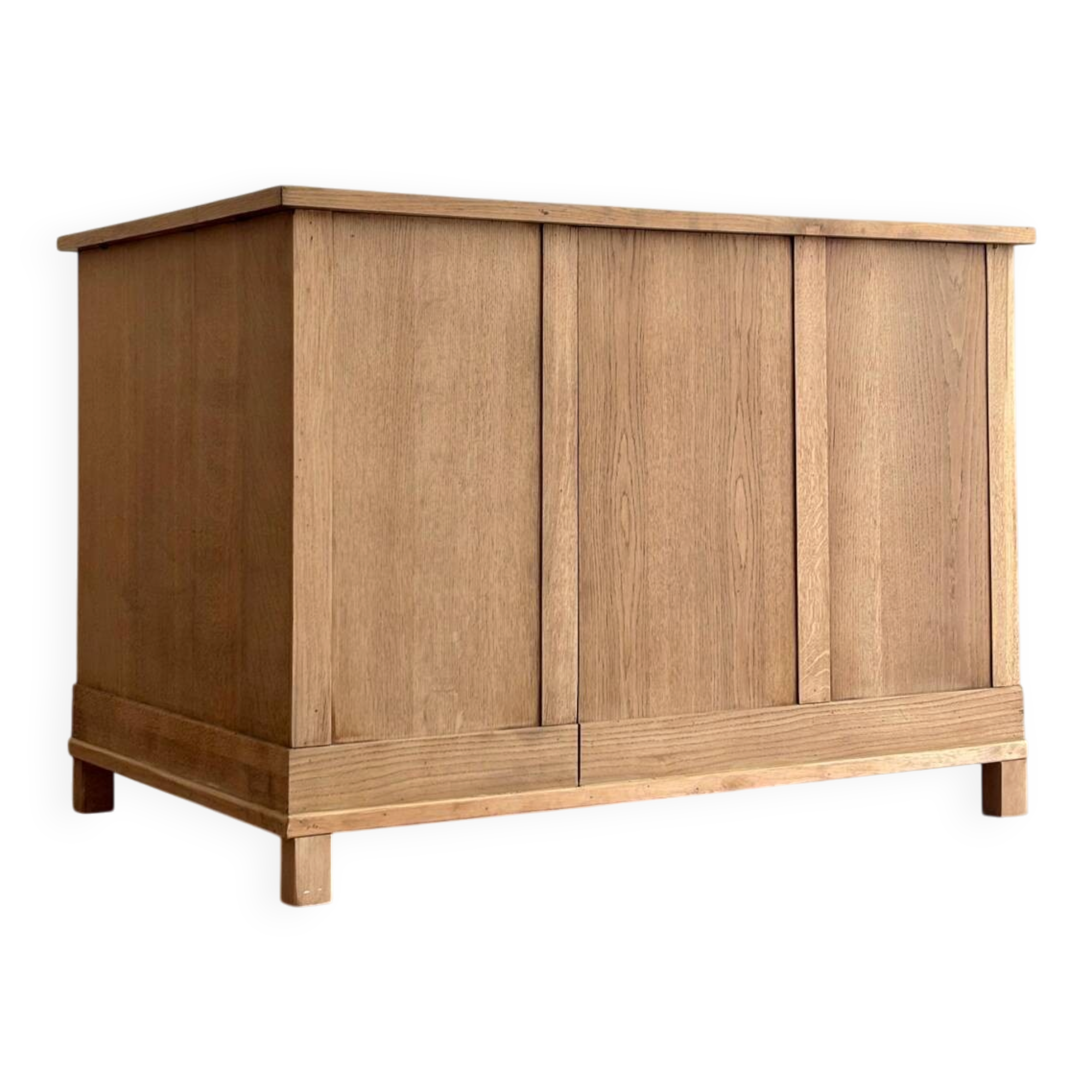 Oak counter