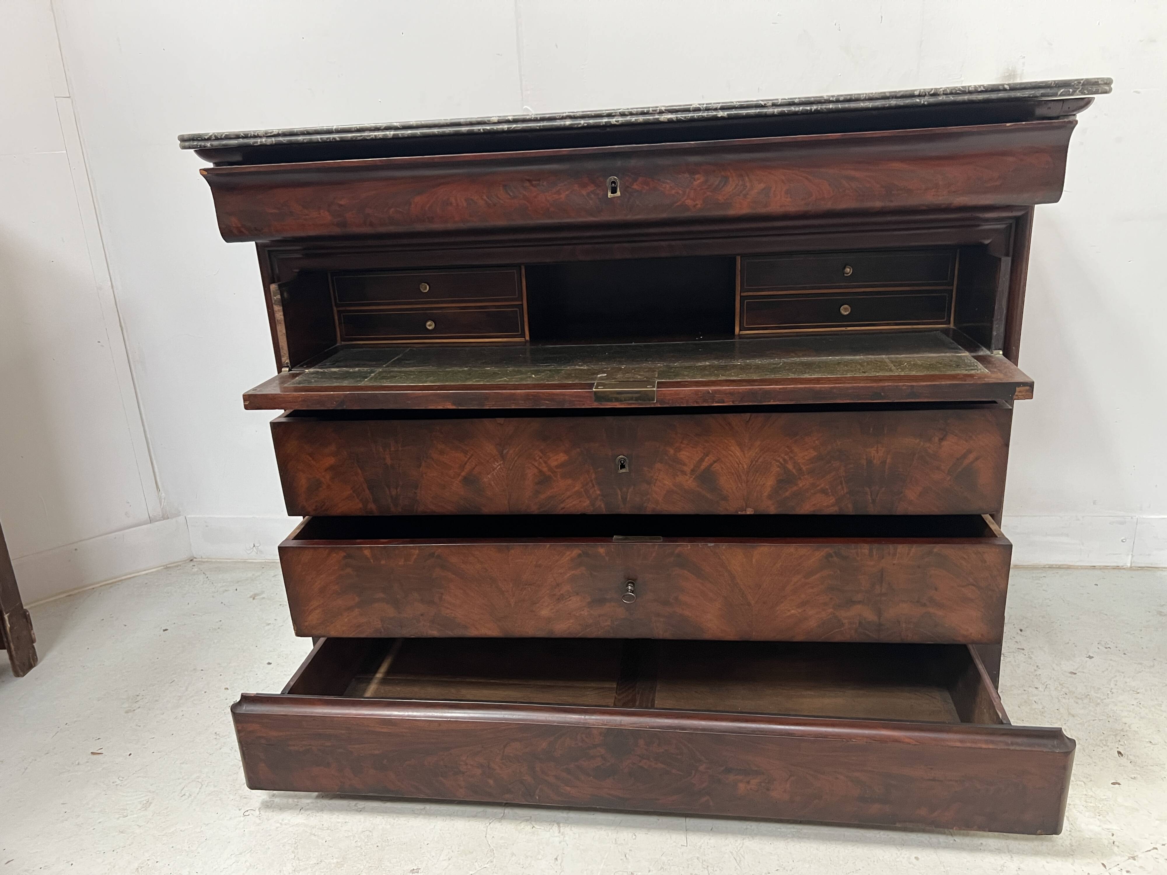 Commode secrétaire Louis Philippe en acajou XIX siècle