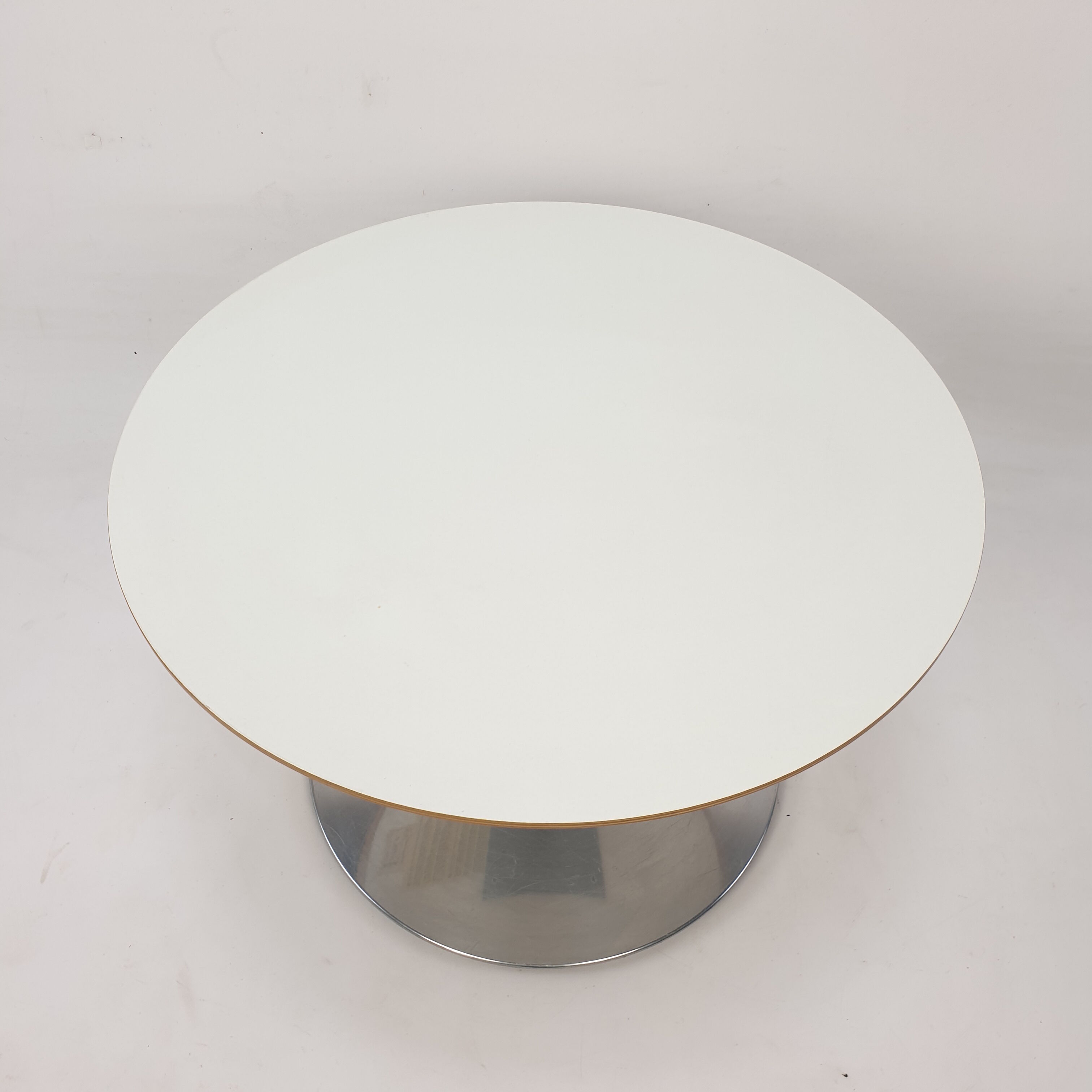 Round Coffee Table by Pierre Paulin for Artifort, 1990s