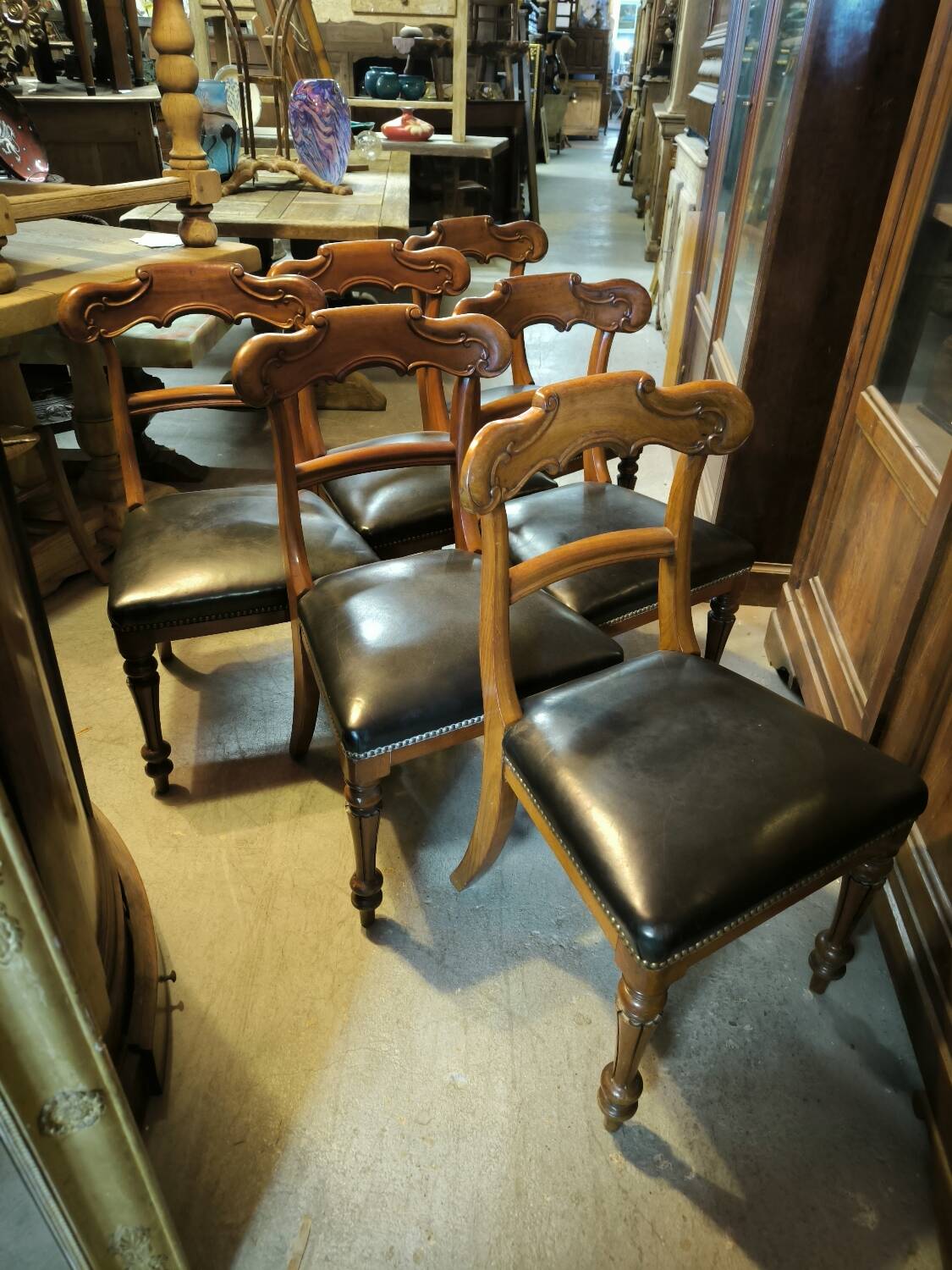 Set of 6 English chairs in mahogany and black leather