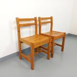 Pair of vintage pine chairs from the 70s