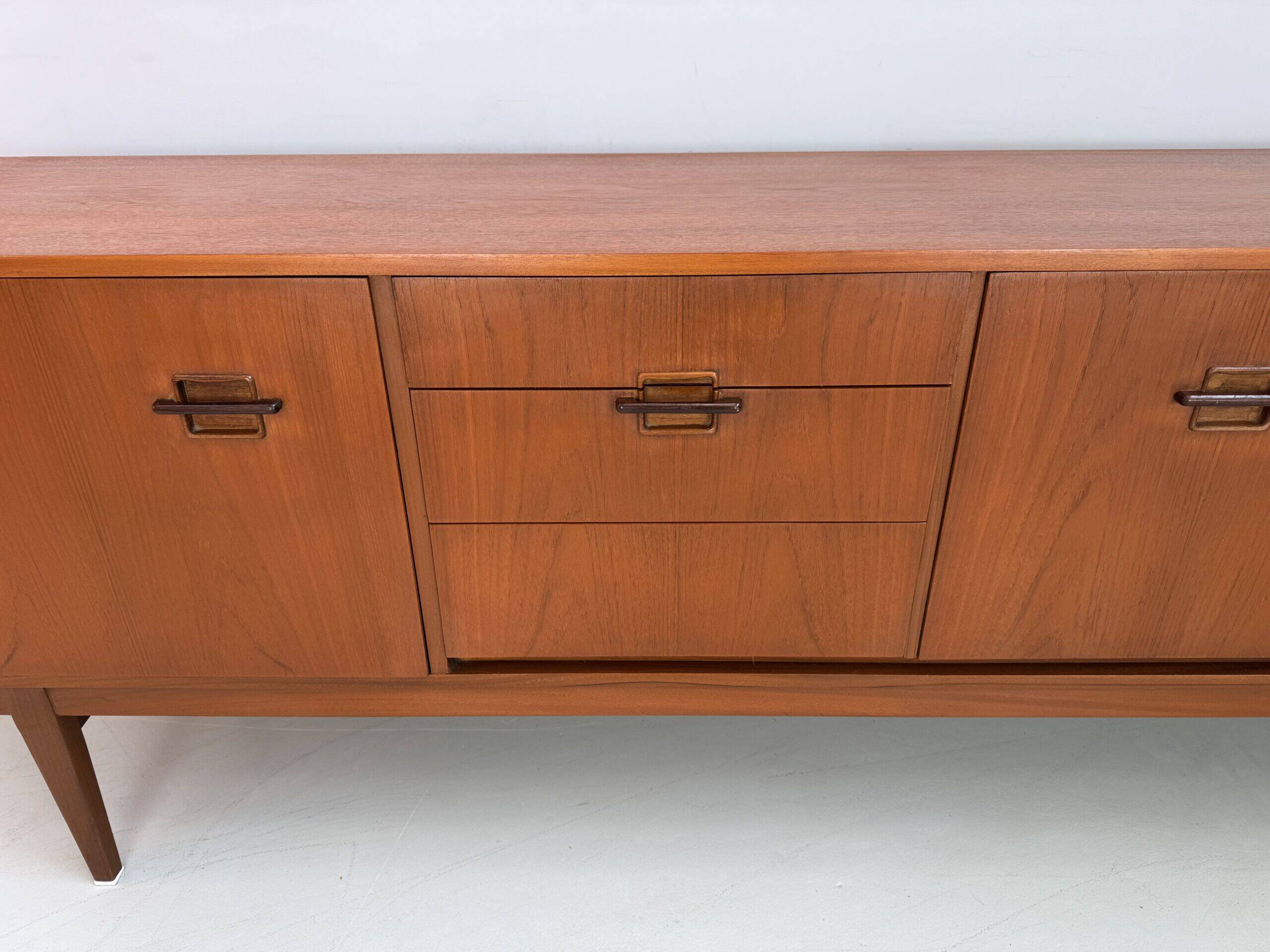 Buffet vintage.