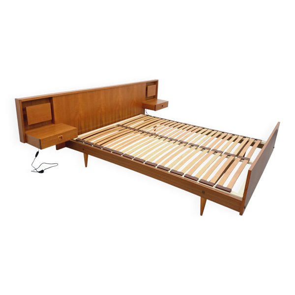 Lit double vintage style scandinave en teck des années 60 avec chevets