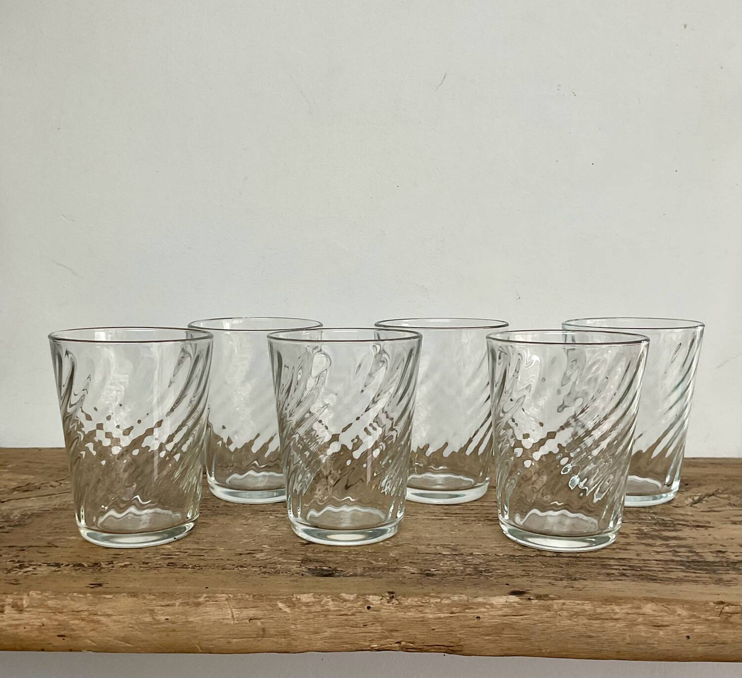 6 Arcoroc twisted glasses
