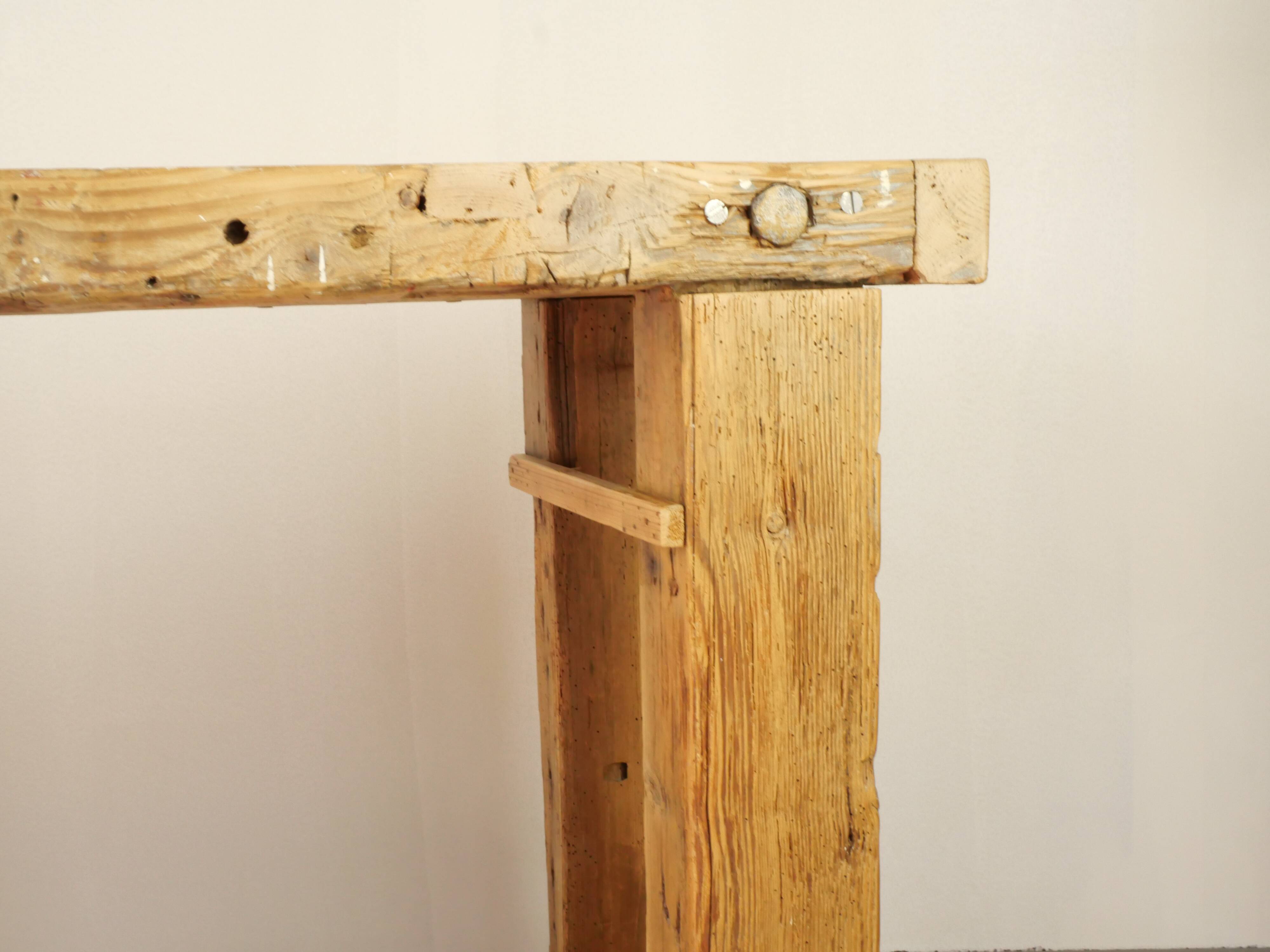 Wood carpenter's establishment