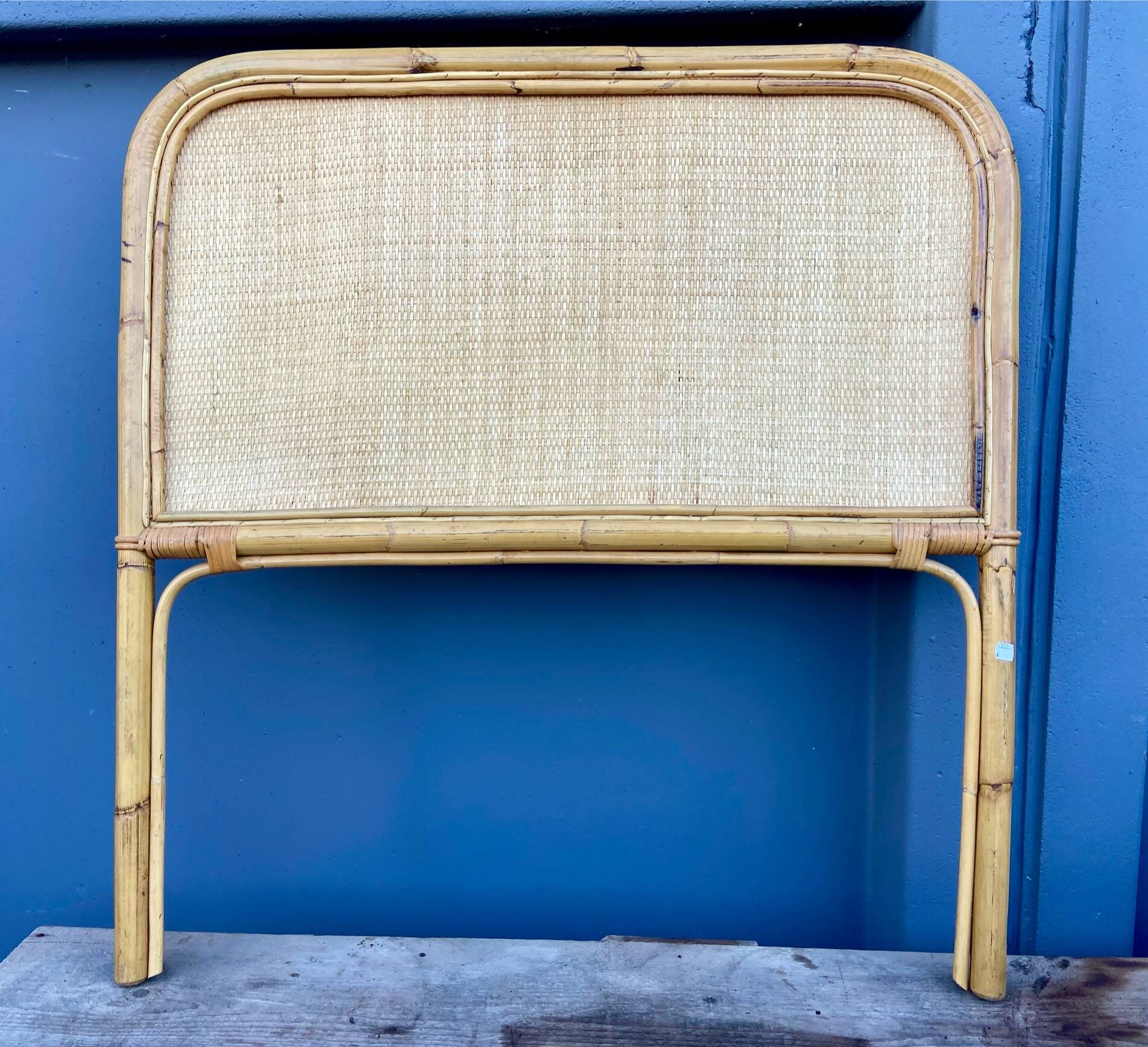 Tête de lit en rotin