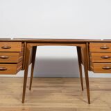 Mid-Century Teak Desk by Svante Skogh for AB Möbelfabriken Balder, Sweden, 1950s