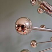 Lustre Sputnik en métal chromé, design Space Age, 1960