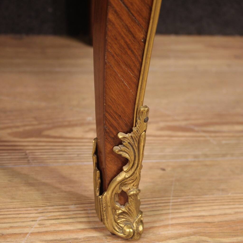 Elegant Louis XV chest of drawers from the 18th century