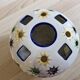 Montagnon flower holder