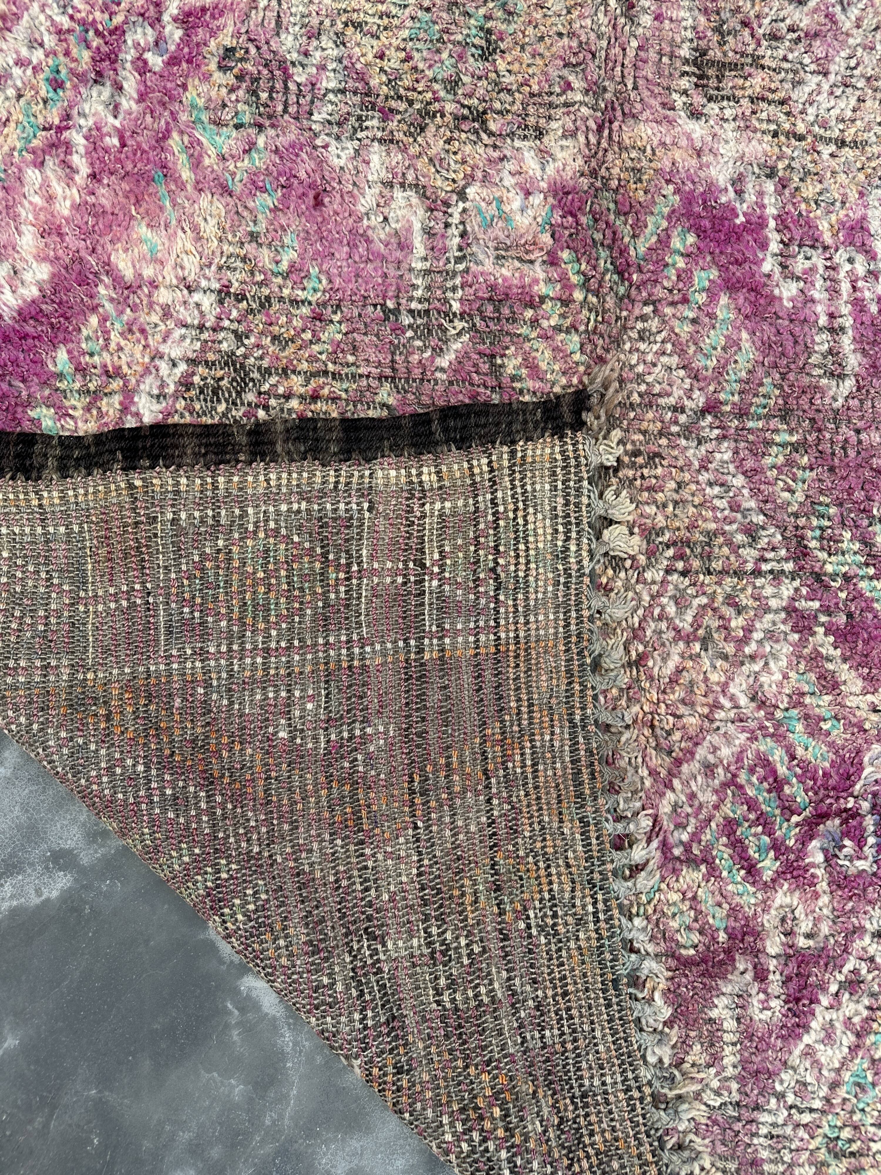 Moroccan carpet - 185 x 335 cm