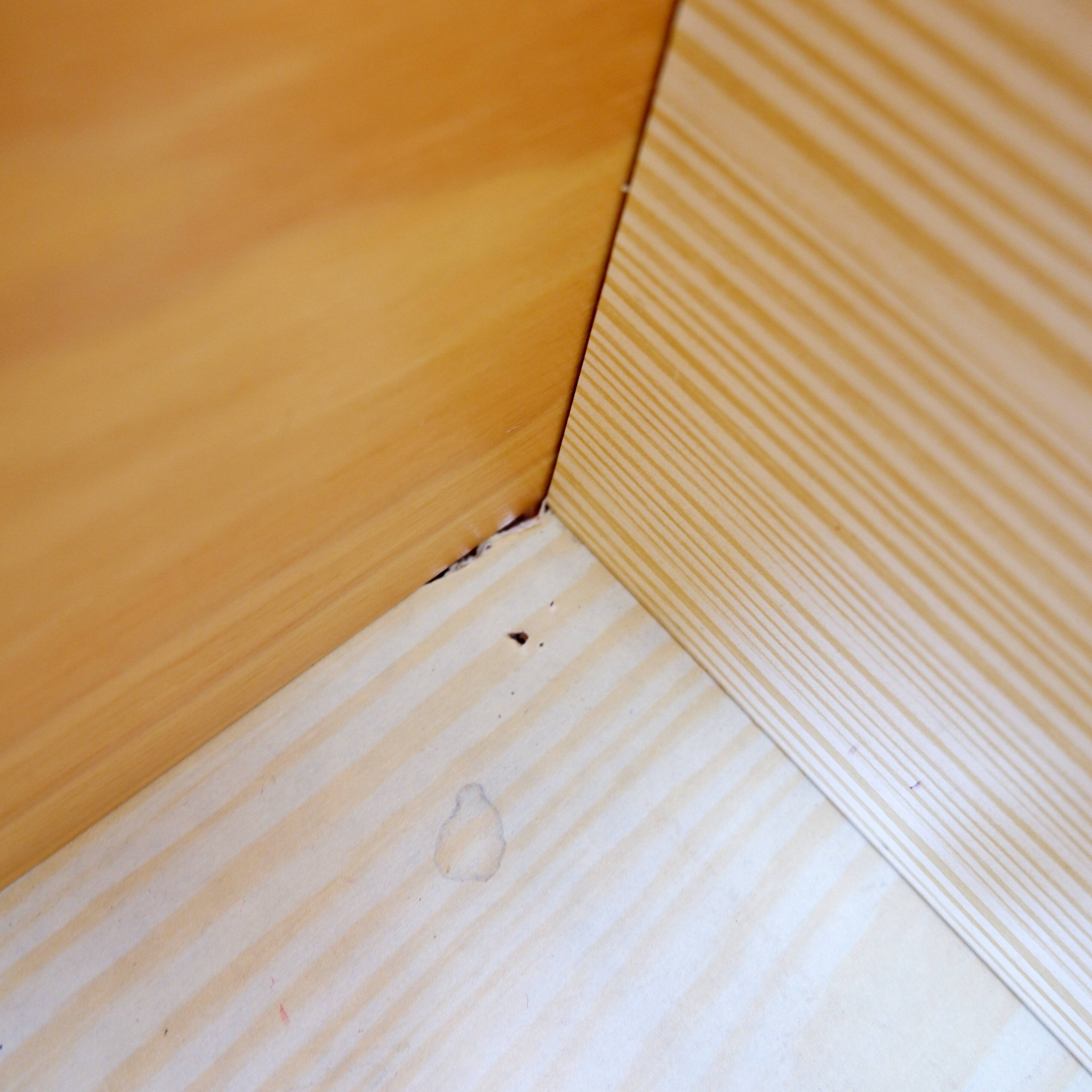 Vintage pine chest of drawers from the 1980s