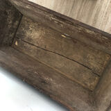 Coffre sur pied / maie en bois