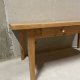 Solid wood table with drawers – chic country style