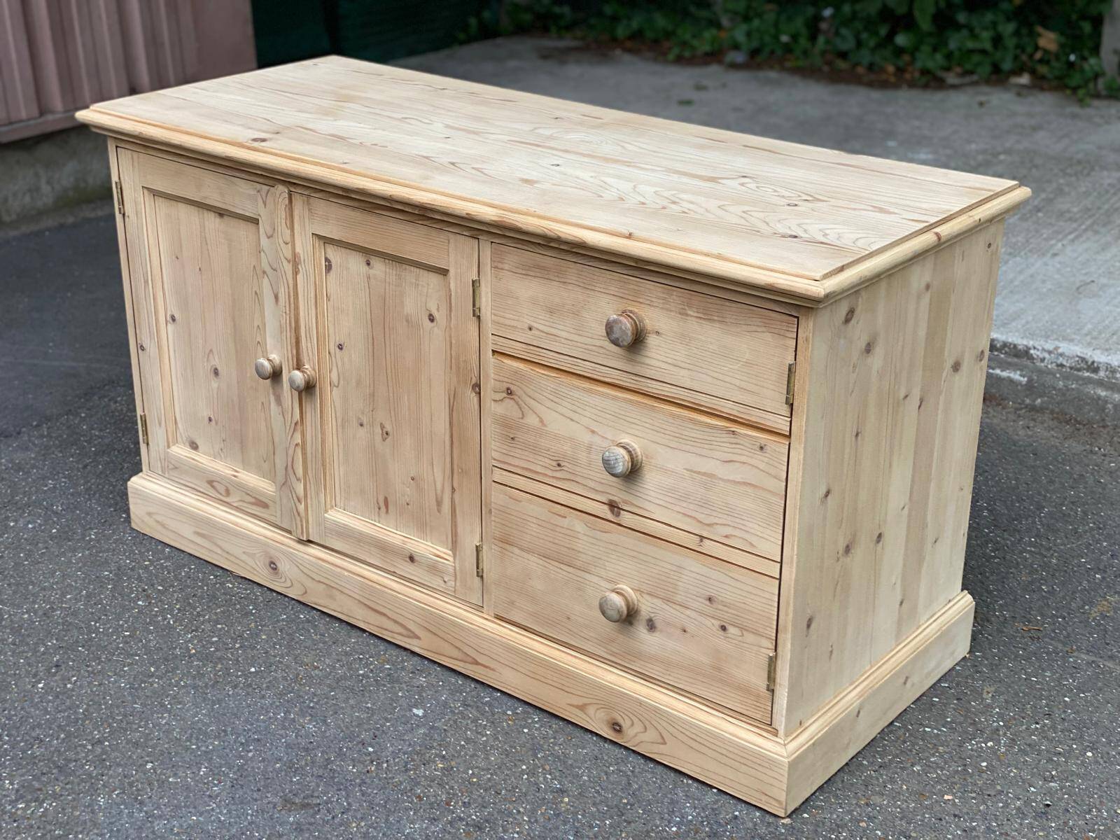 Buffet commode anglaise Interior's rénovée en bois massif 1980