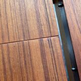 Extendable teak table