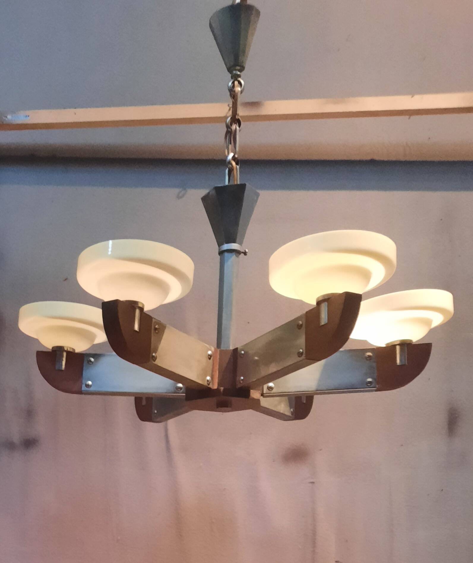 Mid-twentieth century modernist lustre