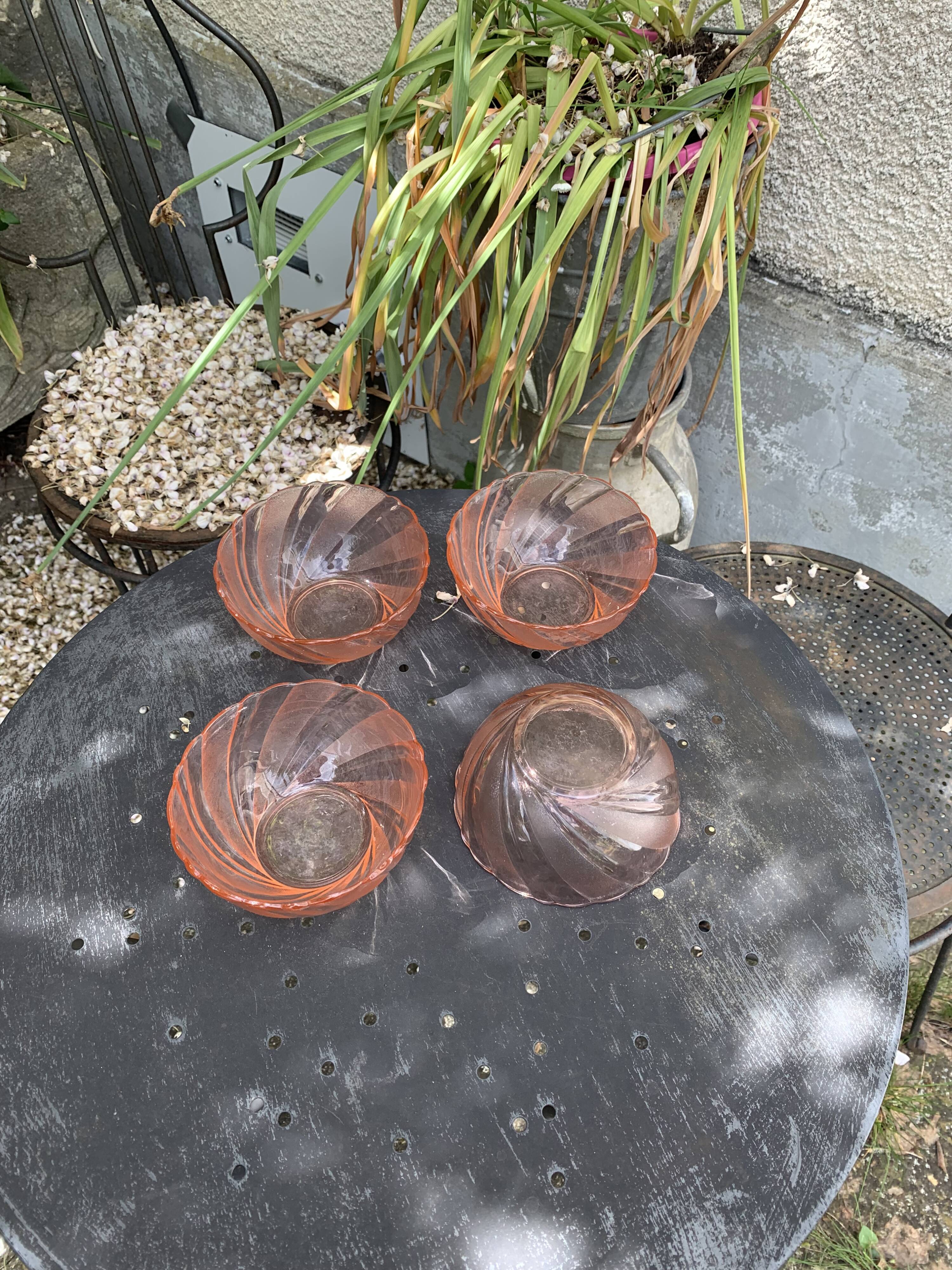 Set of 4 pink and twisted glass cups rosaline vereco France vintage 1960/70