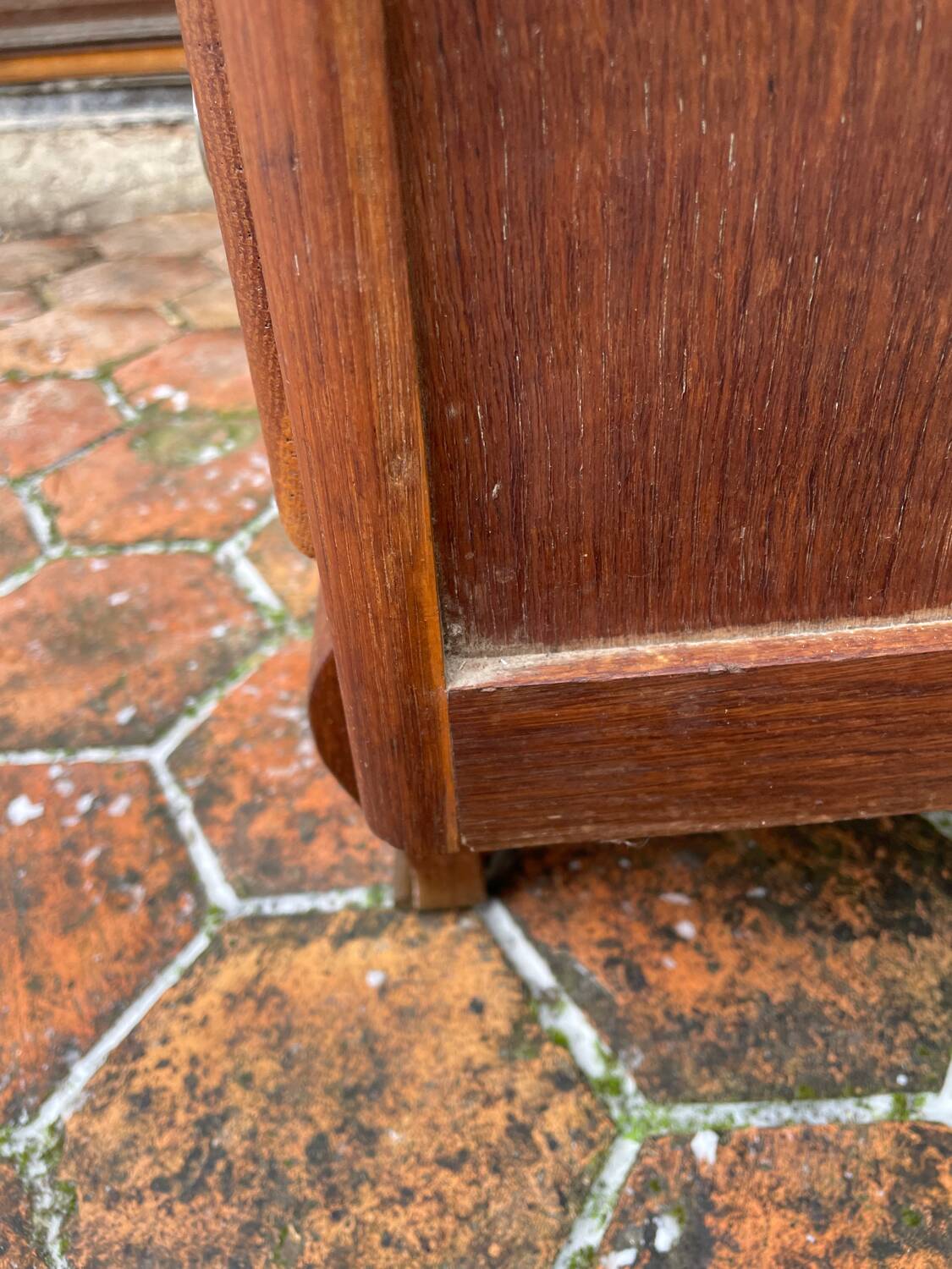 Vintage chest of drawers