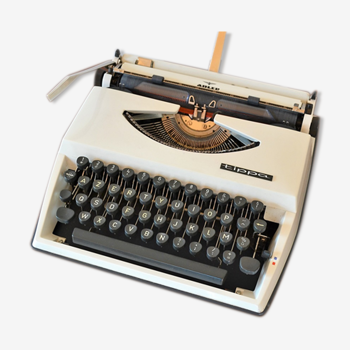 Machine à écrire portative Adler modèle Tippa 1960s