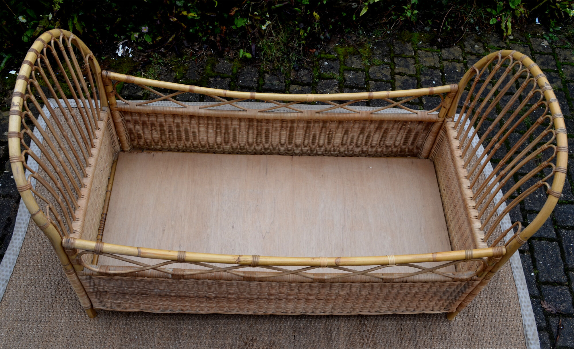 Rattan children's bed