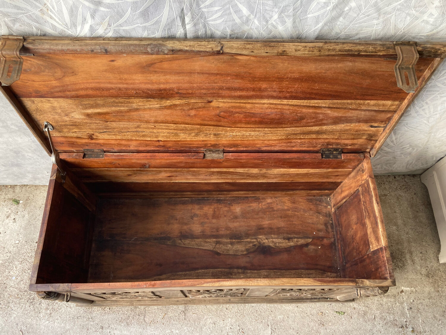 Solid wood chest