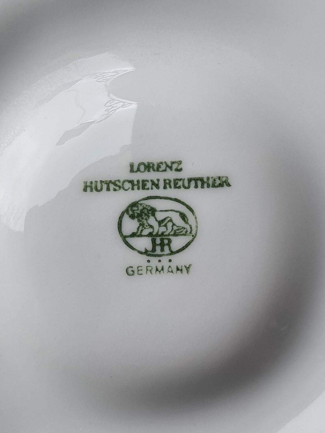 Six Bavarian porcelain oyster plates