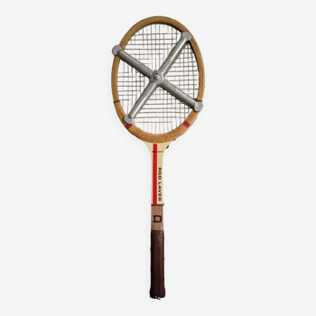 Donnay tennis racket and tensioner