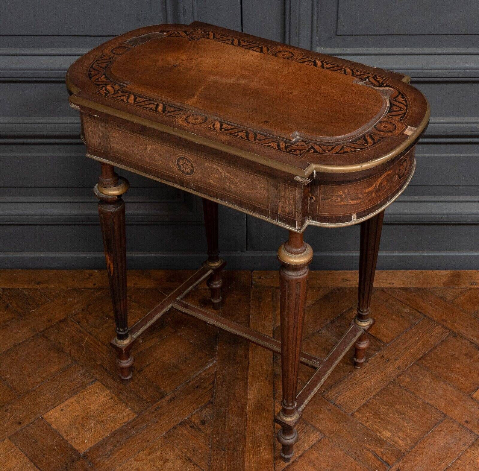 Napoleon III hairdresser worker marquetry 4 feet decorated with bronze