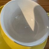 Set of 4 cups plus saucers
