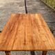 Table en bois massif tiroirs latéraux