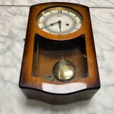 Horloge à pendule ancienne Gewes en bois